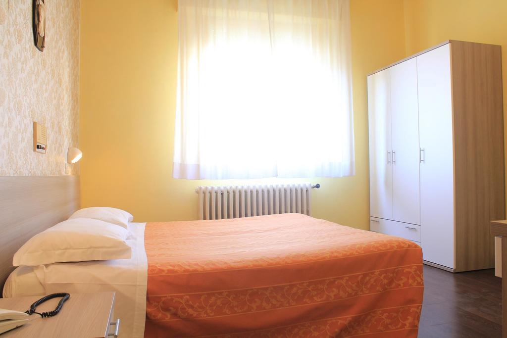 קיאנצ'נו טרמה Hotel Saturno מראה חיצוני תמונה